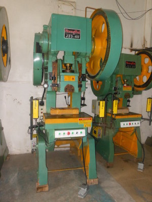 批发冲床 现货J23-40T普通压力机冲床 - 批发冲床 现货J23-40T普通压力机冲床厂家 - 批发冲床 现货J23-40T普通压力机冲床价格 - 深圳市贵恒机械 - 