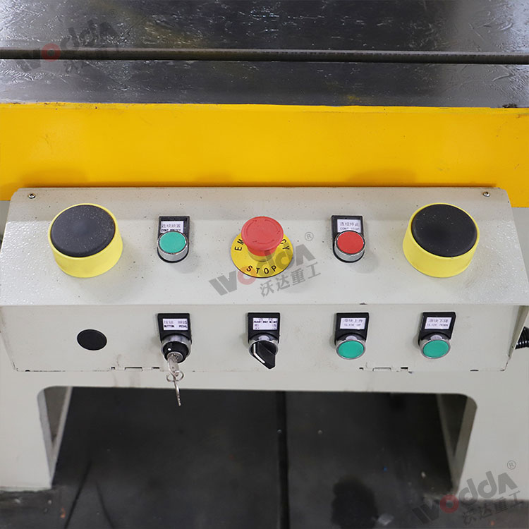 63吨冲床价格_63t气动冲床厂家 - 山东沃达重工机床