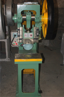 【恒升J21-12吨冲床(固定台深喉)—谁用谁知道您最佳的选择】价格,厂家,图片,冲床,淄博恒升机械制造-