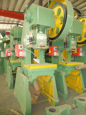 淄博圣川机床制造 JB23-12T 普通型可倾压力机产品详解与图片展示